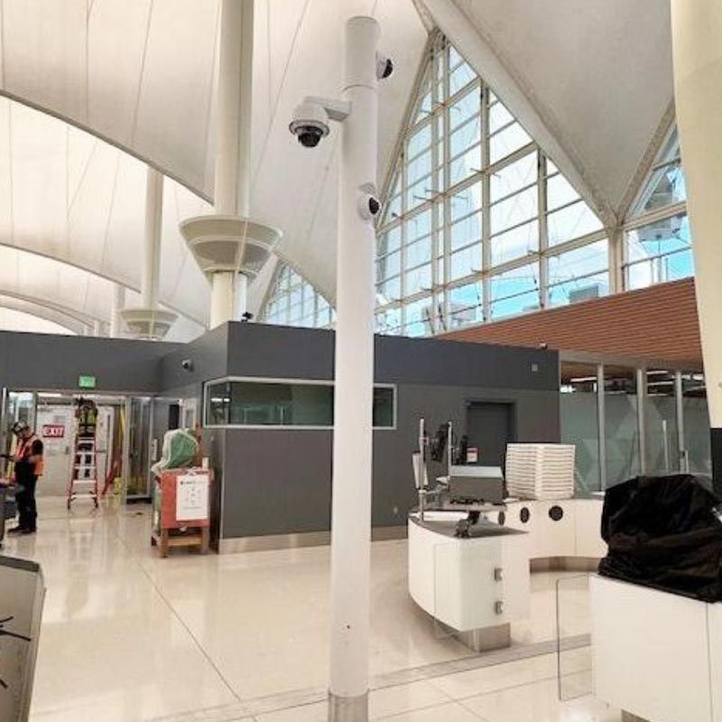 Smart Poles DaVinci 3 DaVinci smart pole installed in Denver airport
